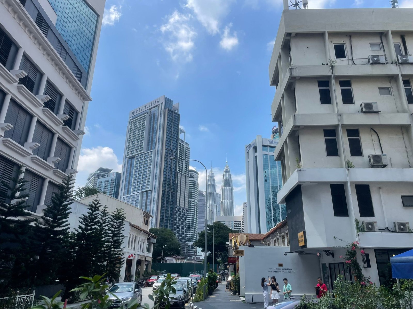 Vietnamease actiecture in lake